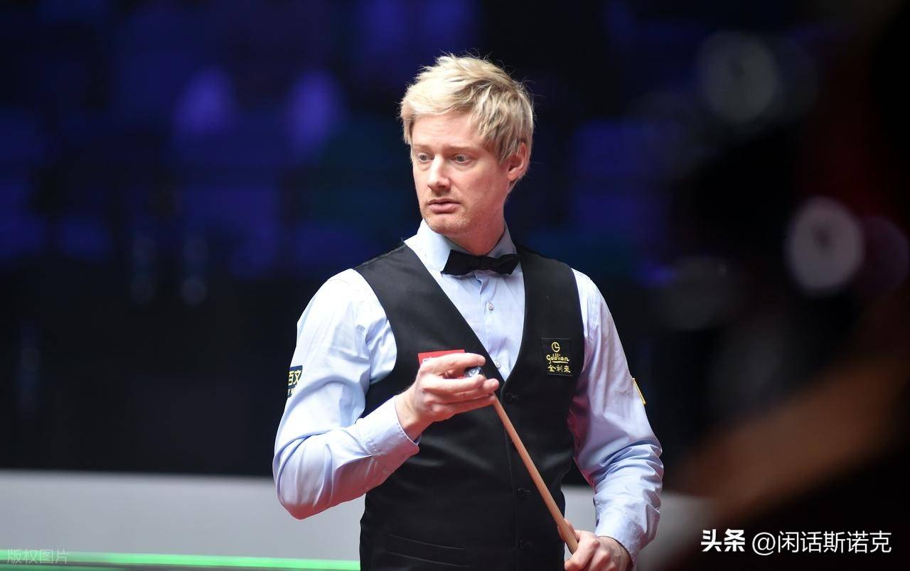 然而本届世 然而本届世