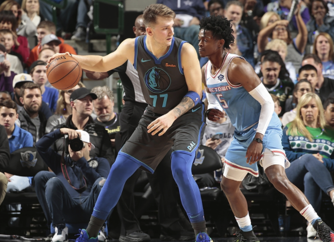 ⚡️破坏对手单刀机会，库利巴利被直红罚下，奥克兰FC十人应战.