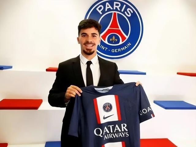 个球队的凝 个球队的凝